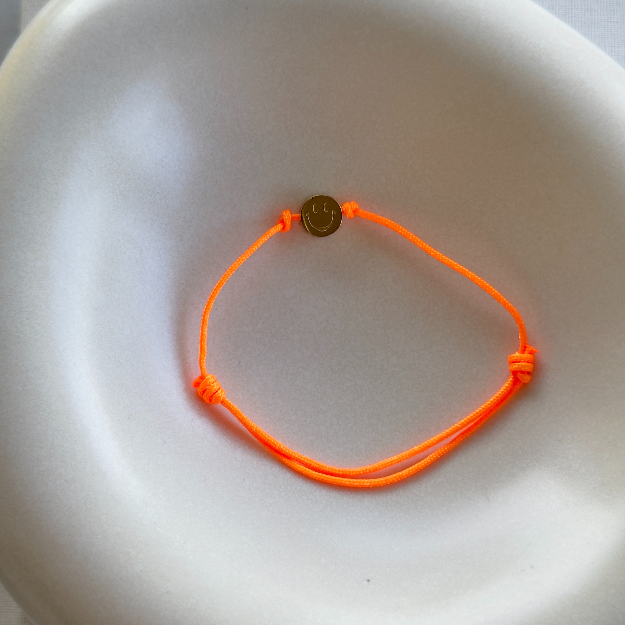 Goldie Smile String Bracelet