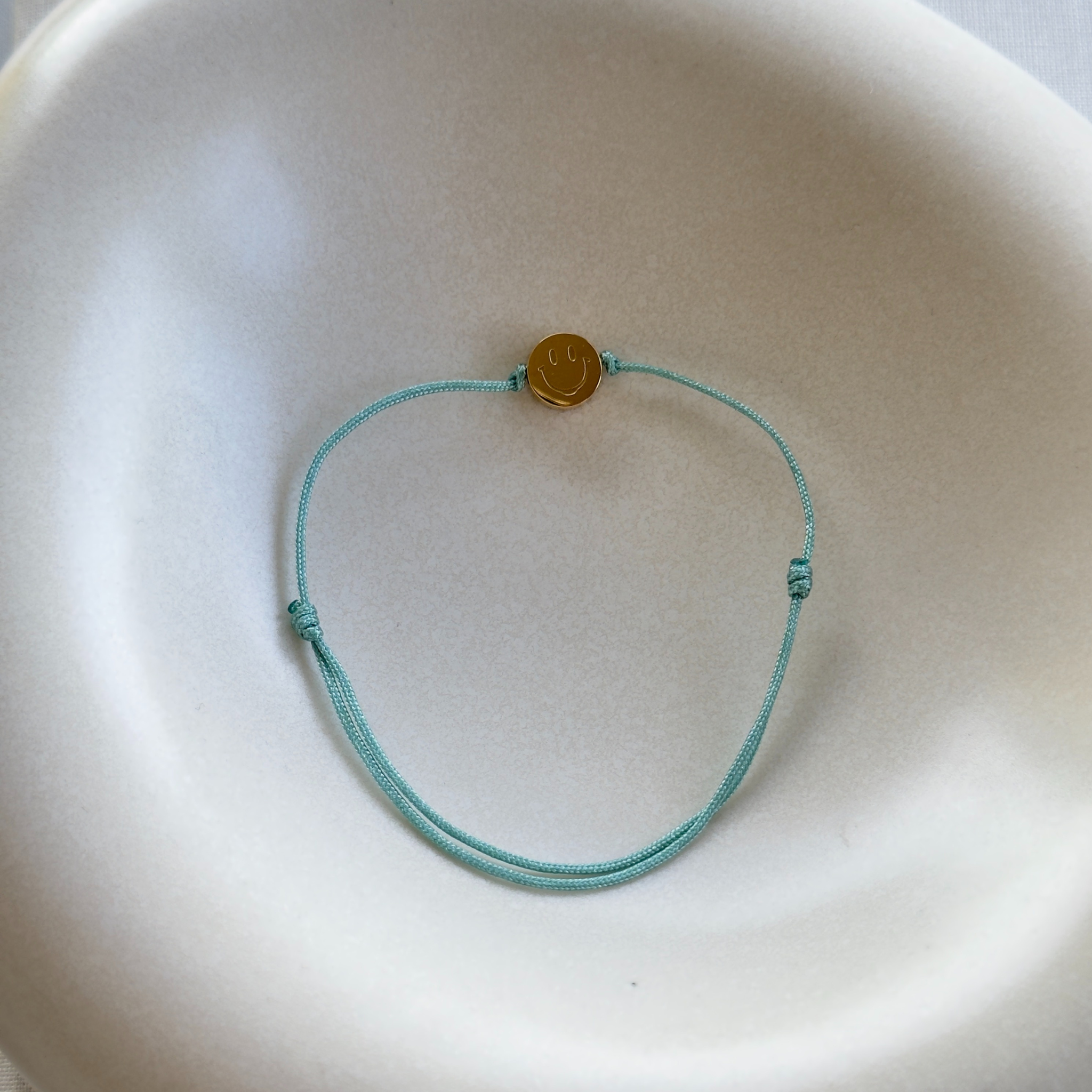 Goldie Smile String Bracelet