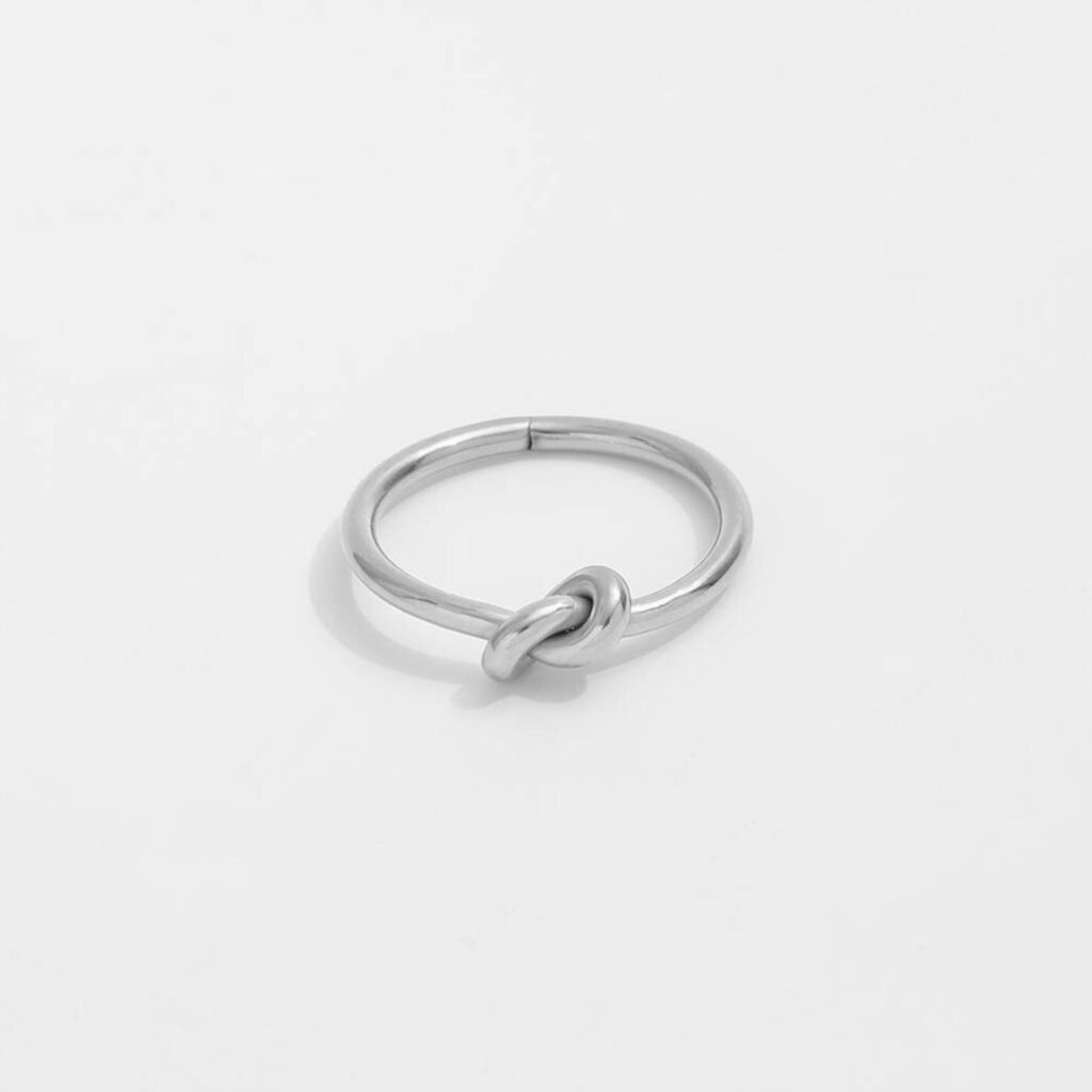 Nauru Knot Ring