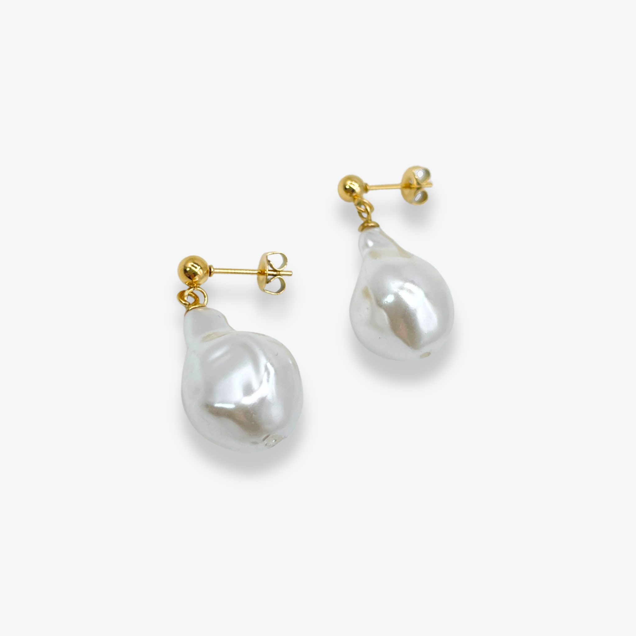 Louve Pearl Stud